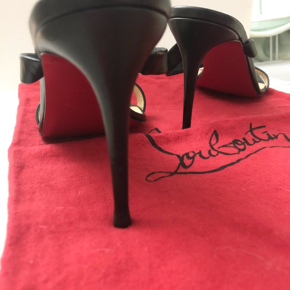 Christian Louboutin Lock Me Mule Sandal - Picture 6 of 9
